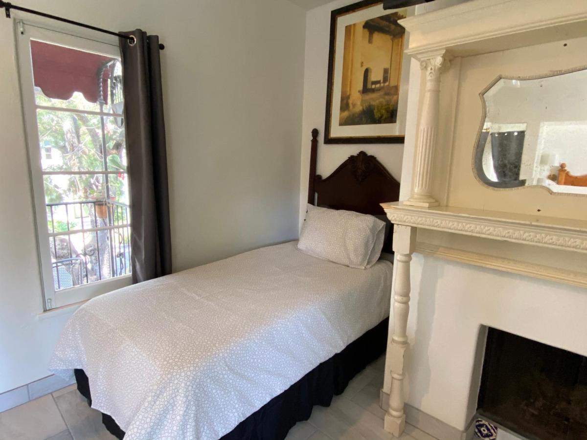 Villa Rosa Inn ซานตาบาร์บารา ภายนอก รูปภาพ