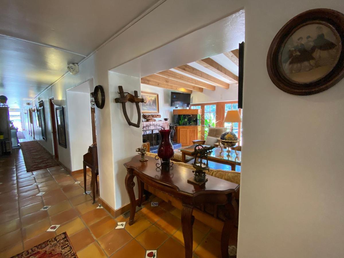 Villa Rosa Inn ซานตาบาร์บารา ภายนอก รูปภาพ